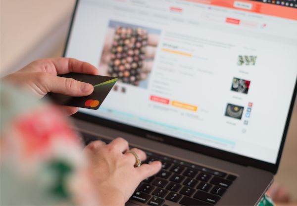 Alibaba - cloud-ul accelerează, dar investiţiile în AI reduc profitul